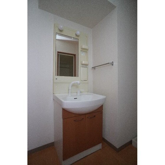 コンフォート　レジデンスの物件内観写真