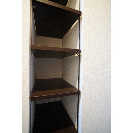 ラウレア（井野町）の物件内観写真