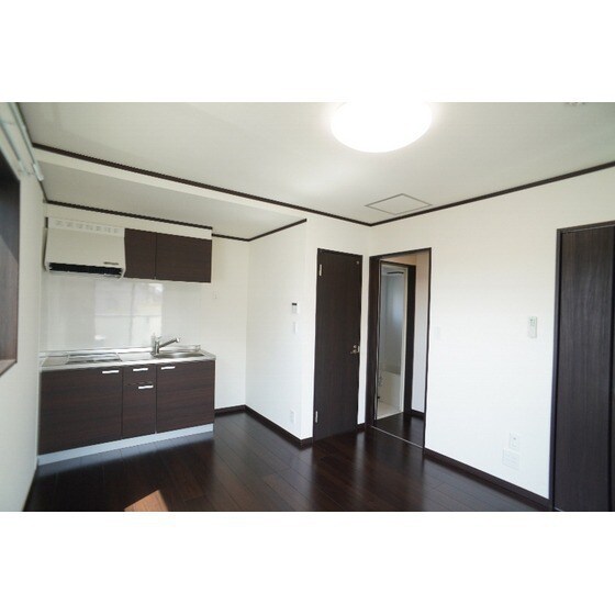 ラウレア（井野町）の物件内観写真