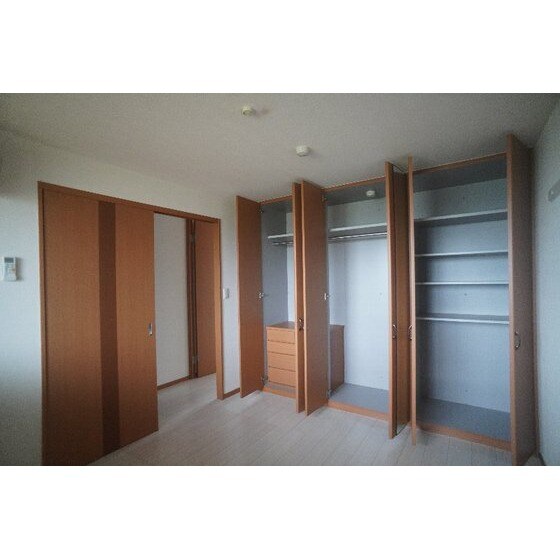 サンライズ・ガーデンの物件内観写真