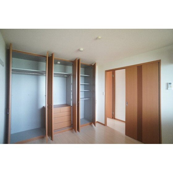 サンライズ・ガーデンの物件内観写真