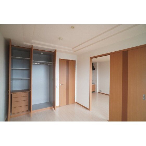 サンライズ・ガーデンの物件内観写真