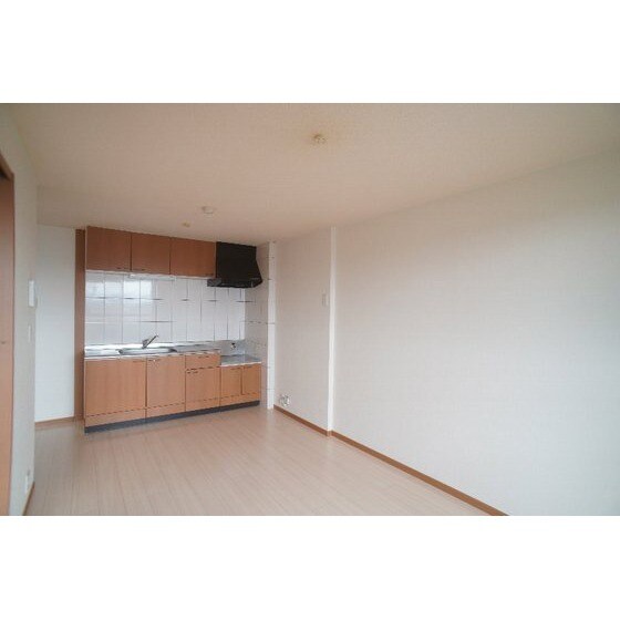 サンライズ・ガーデンの物件内観写真