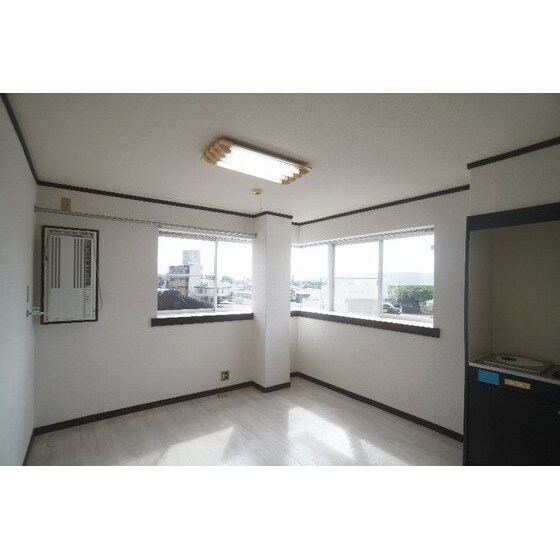 シェルコート若松町の物件内観写真