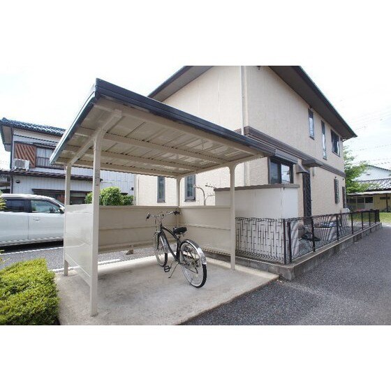 ラシーヌ・２１の物件外観写真