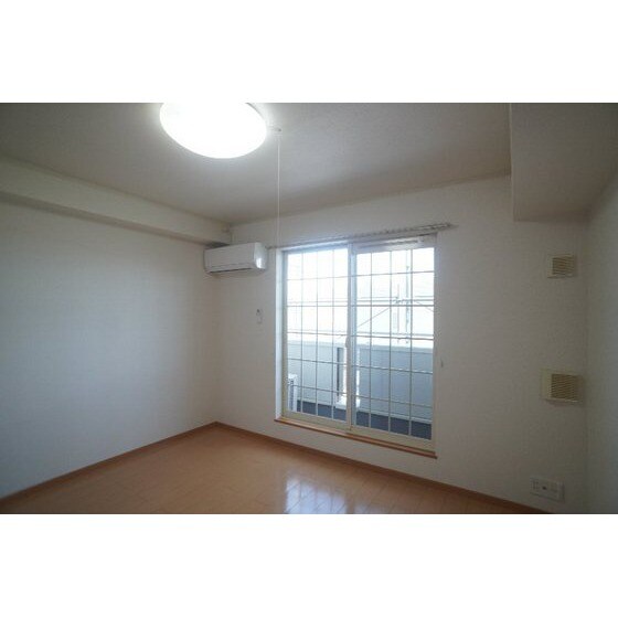 ミストラルＢの物件内観写真