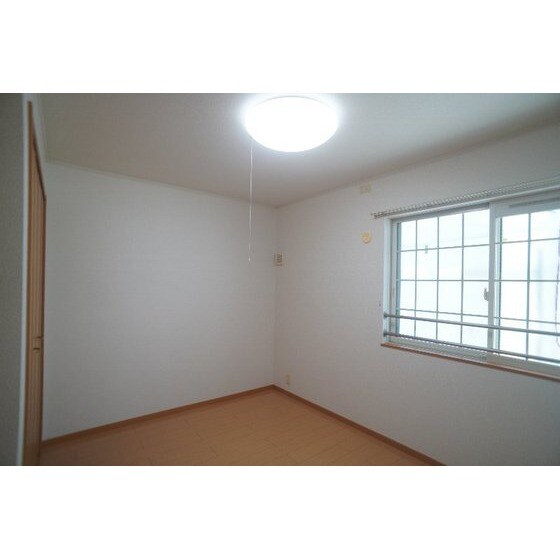 ミストラルＢの物件内観写真