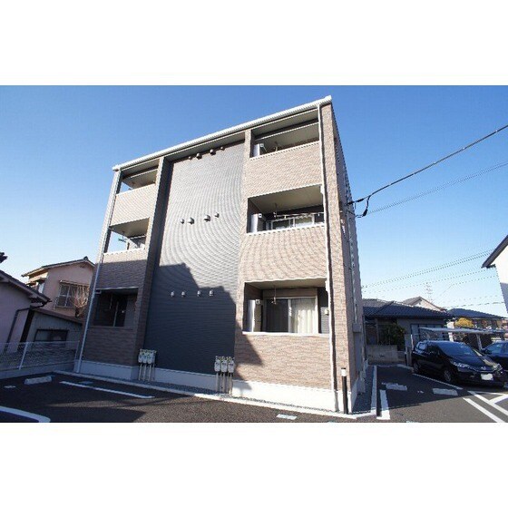 オランジュリーの物件外観写真