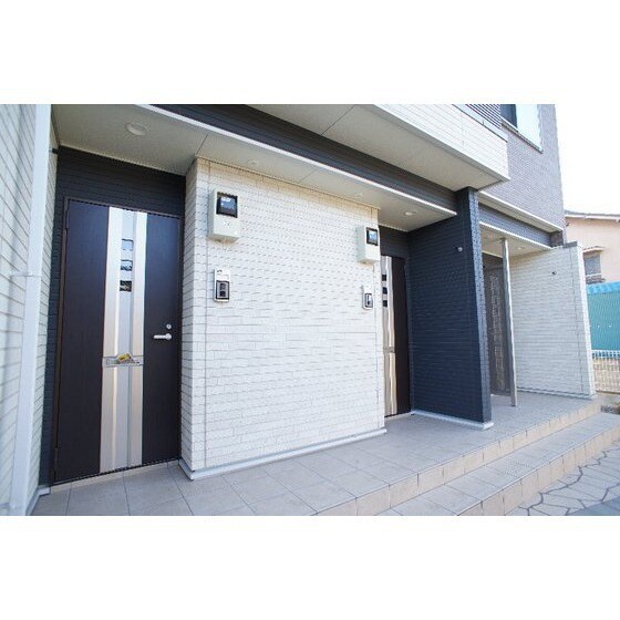 オランジュリーの物件外観写真