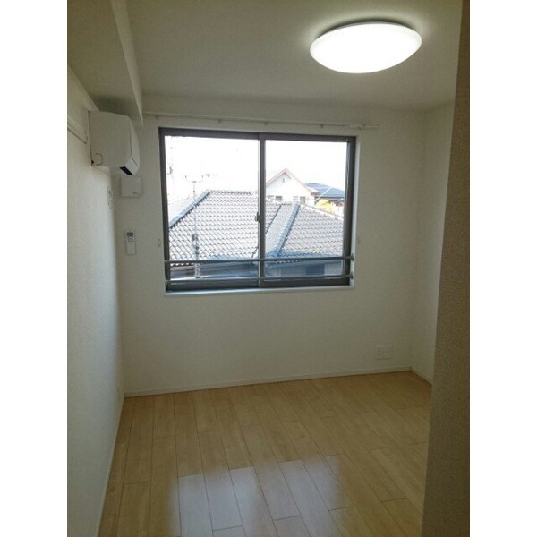 オランジュリーの物件内観写真