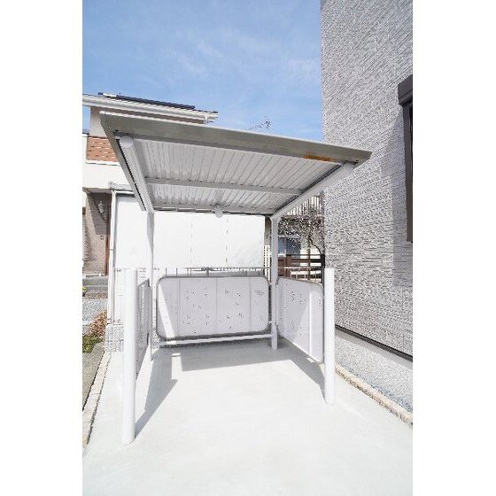 メゾン・フィオーレの物件外観写真