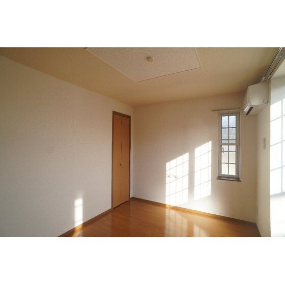 ミレニアムＢの物件内観写真