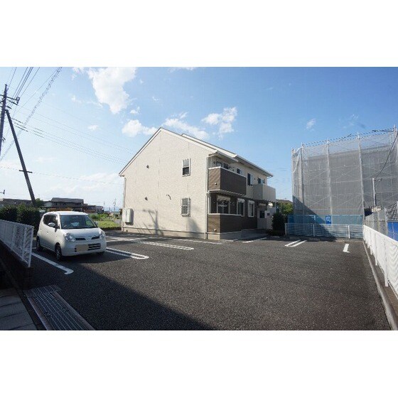 エテルノの物件外観写真