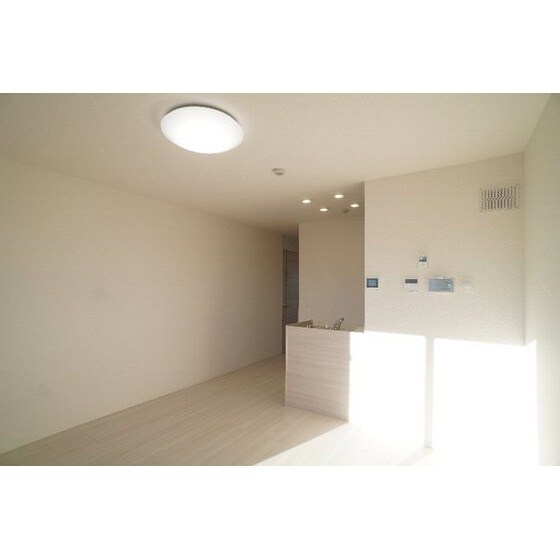 Ｄ－ＲＯＯＭ浜尻町の物件内観写真