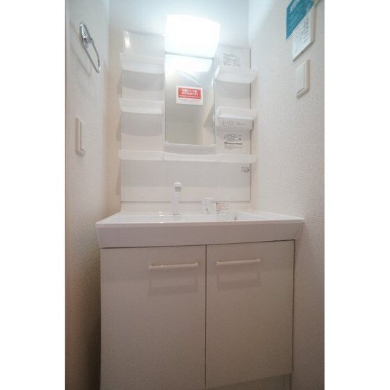 Ｄ－ＲＯＯＭ浜尻町の物件内観写真