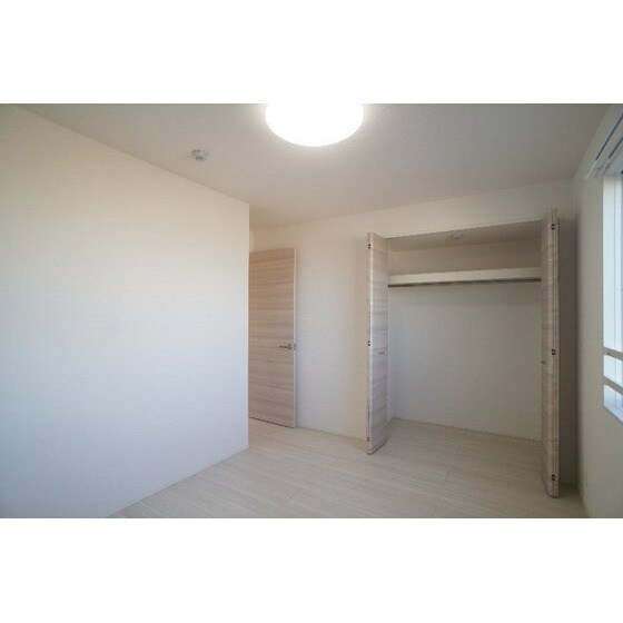 Ｄ－ＲＯＯＭ浜尻町の物件内観写真