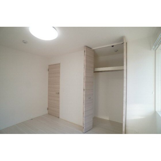 Ｄ－ＲＯＯＭ浜尻町の物件内観写真