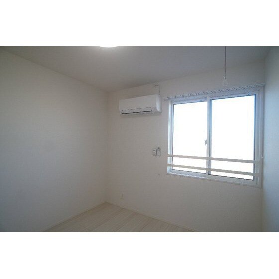 Ｄ－ＲＯＯＭ浜尻町の物件内観写真