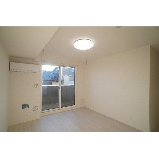 Ｄ－ＲＯＯＭ浜尻町の物件内観写真