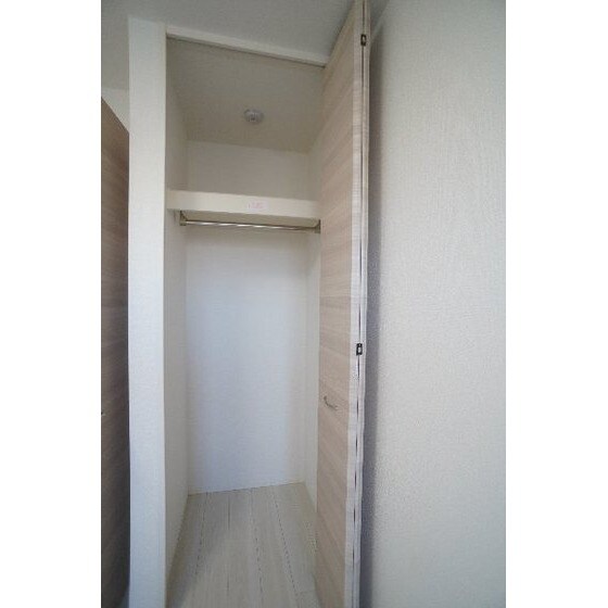 Ｄ－ＲＯＯＭ浜尻町の物件内観写真