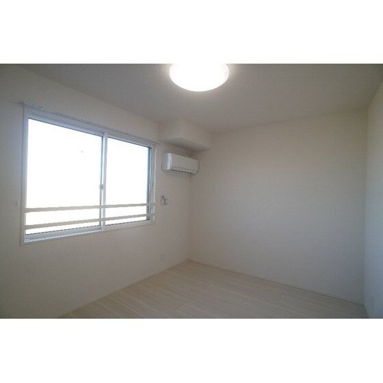 Ｄ－ＲＯＯＭ浜尻町の物件内観写真