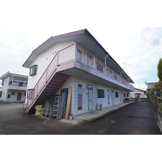 ホワイトハイツ　１の物件外観写真