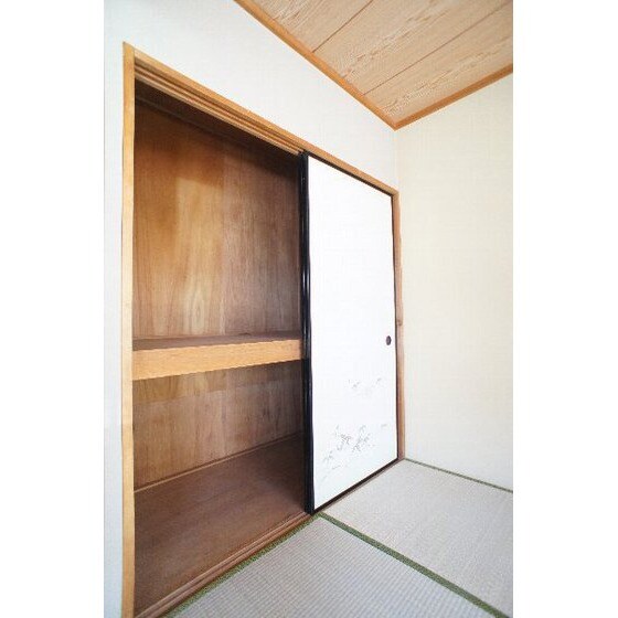 ホワイトハイツ　１の物件内観写真