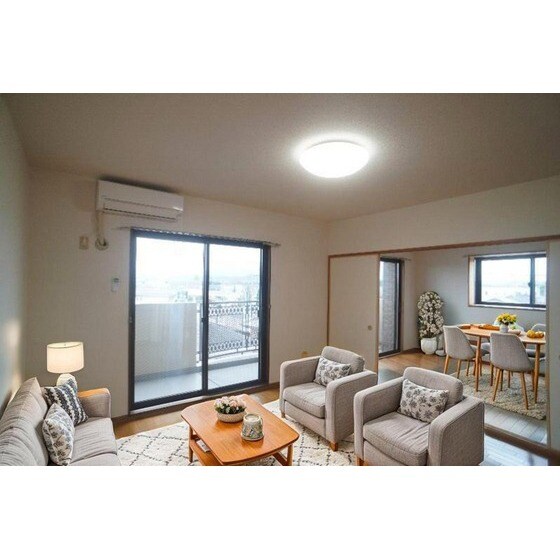 メゾン・キンレイⅡの物件内観写真