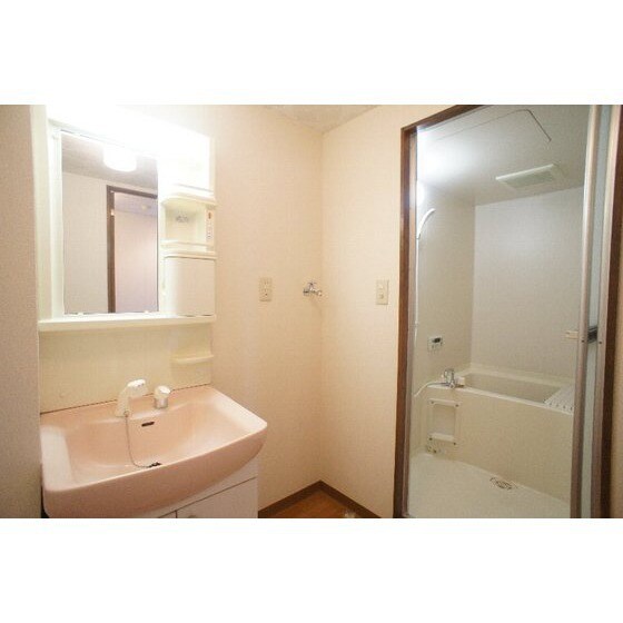 メゾン・キンレイⅡの物件内観写真