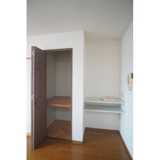 メゾン・キンレイⅡの物件内観写真