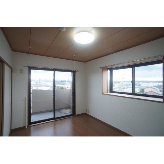 メゾン・キンレイⅡの物件内観写真