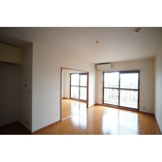 ルミエール中居　壱番館の物件内観写真