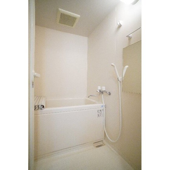 ルミエール中居　壱番館の物件内観写真