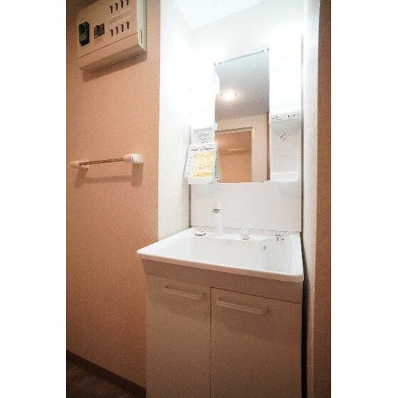 ルミエール中居　壱番館の物件内観写真