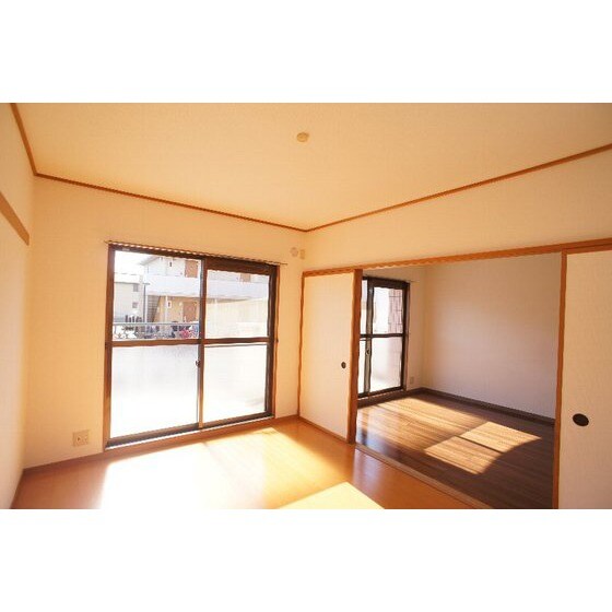 ルミエール中居　壱番館の物件内観写真