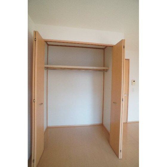 グランモンターニュの物件内観写真