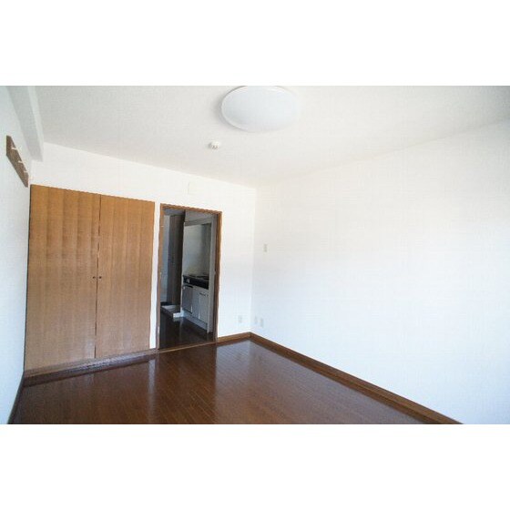 ガーデンプレイス中居町の物件内観写真