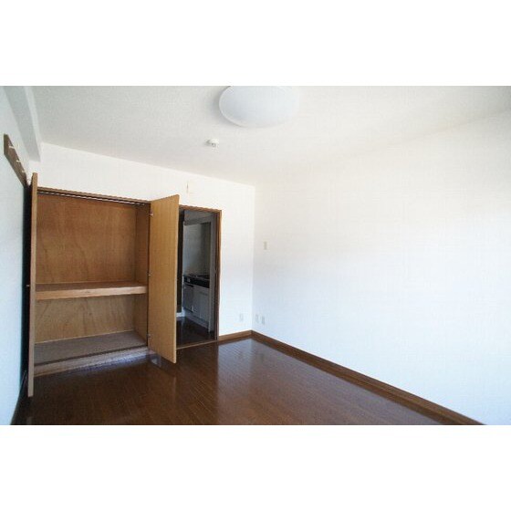 ガーデンプレイス中居町の物件内観写真