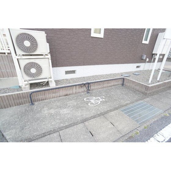 シルクツリーガーデンの物件外観写真