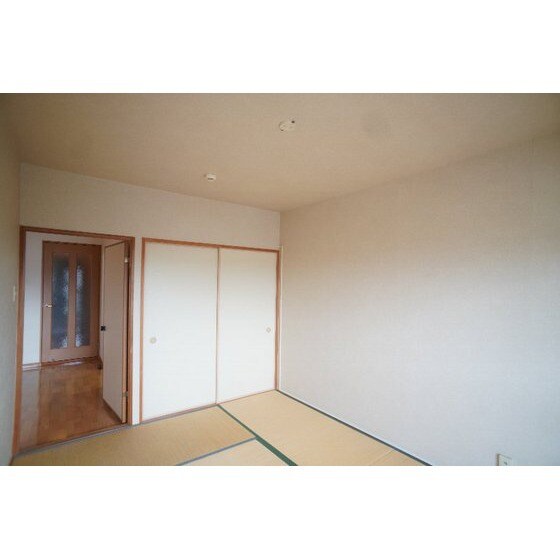 ドムス中居の物件内観写真