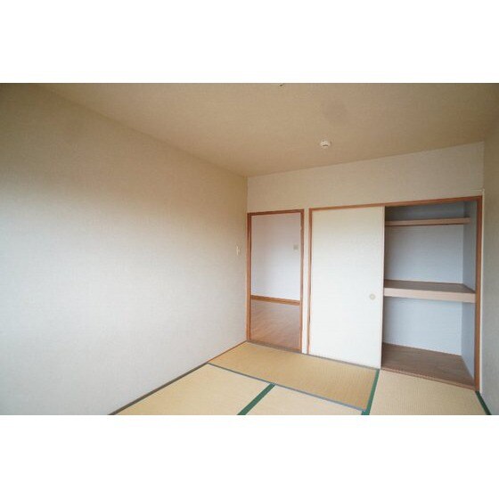 ドムス中居の物件内観写真