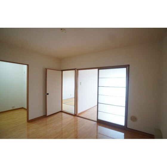 ドムス中居の物件内観写真