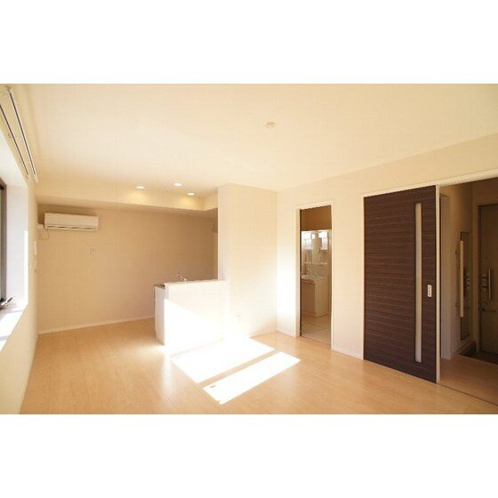 グラティア上中居の物件内観写真