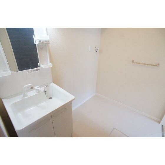 グラティア上中居の物件内観写真