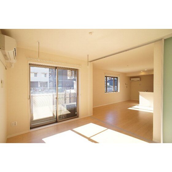 グラティア上中居の物件内観写真