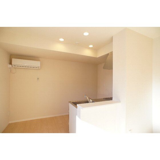 グラティア上中居の物件内観写真