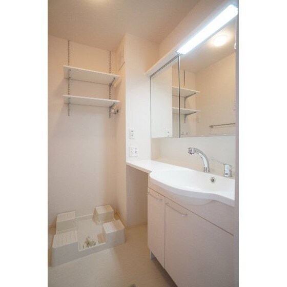 グラン・ブルーエスターテ矢中の物件内観写真