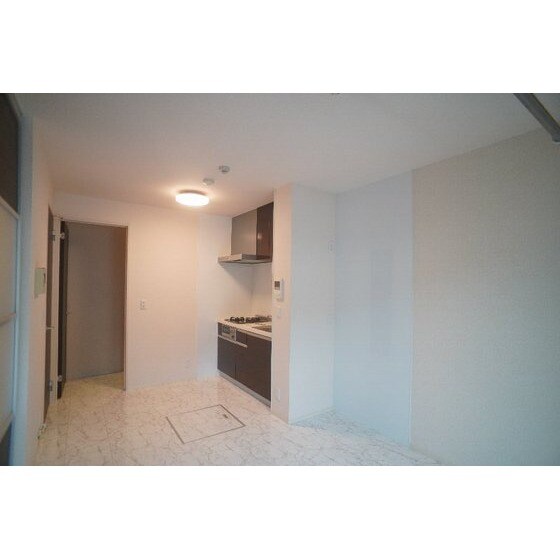 グラン・ブルーエスターテ矢中の物件内観写真