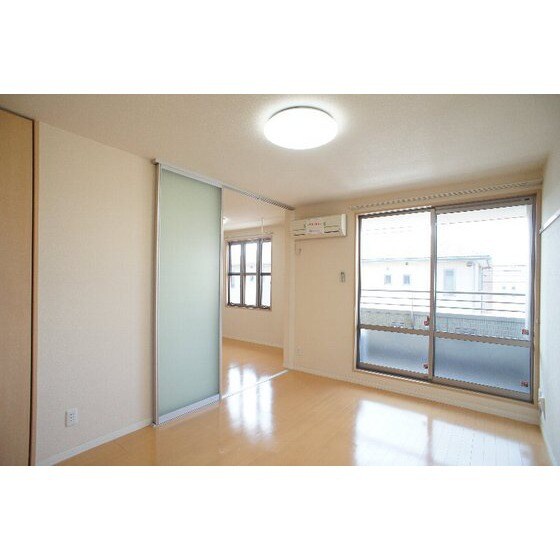 ウィステリアＢの物件内観写真