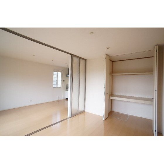 プリムヴェールの物件内観写真